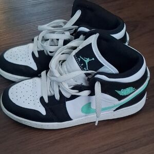 Jordan Kids Sneakers Black and White with Teal Accents